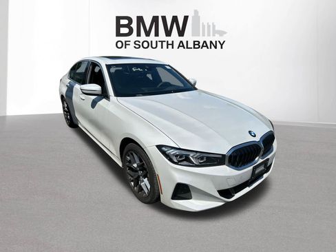 Used 2026 BMW 330i xDrive Sedan w/ Premium Package AWD/4WD image 7