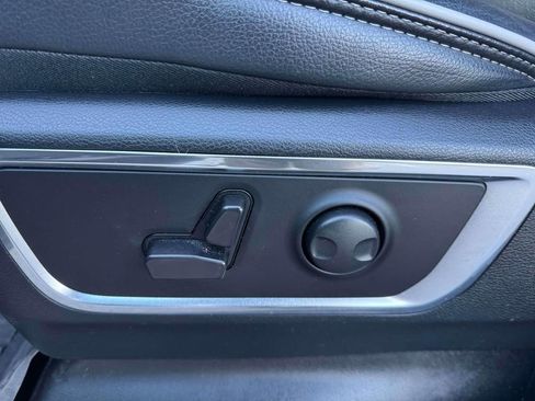 Used 2025 RAM 1500 Laramie w/ Night Edition image 16