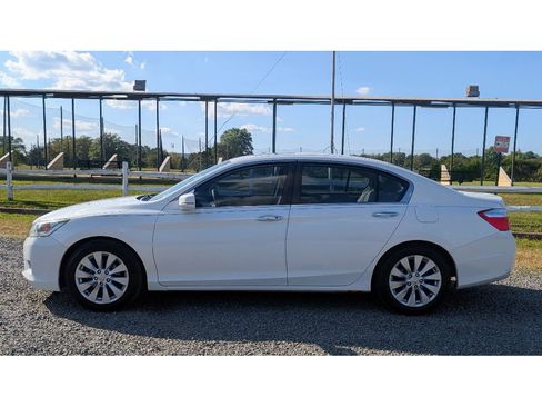 Used 2015 Honda Accord EX image 4