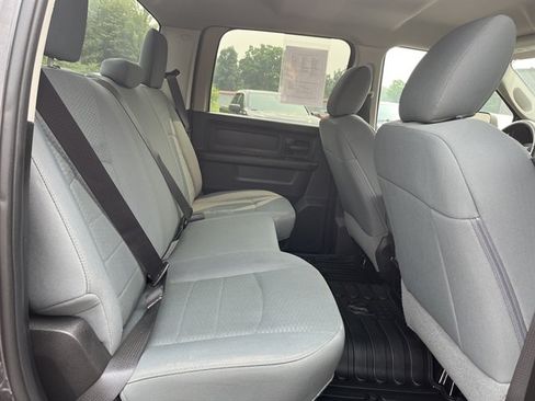 Used 2018 RAM 2500 Tradesman w/ Chrome Appearance Group AWD/4WD image 31