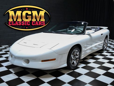Used 1997 Pontiac Firebird Trans Am RWD image 1