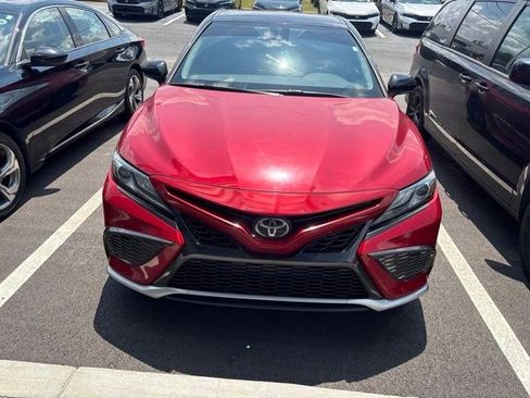 Used 2022 Toyota Camry XSE FWD image 2