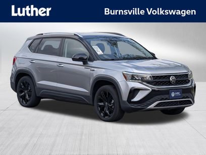 Certified 2023 Volkswagen Taos SE w/ Black Wheel Package