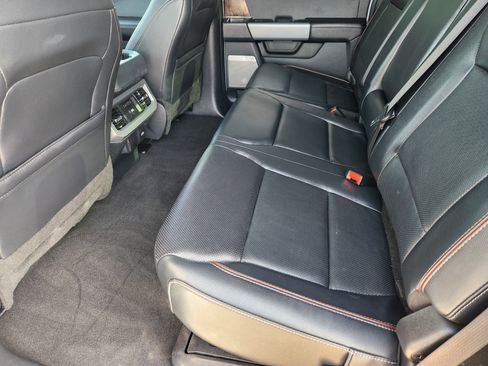 Used 2024 Ford F250 Lariat w/ Black Appearance Package AWD/4WD image 29