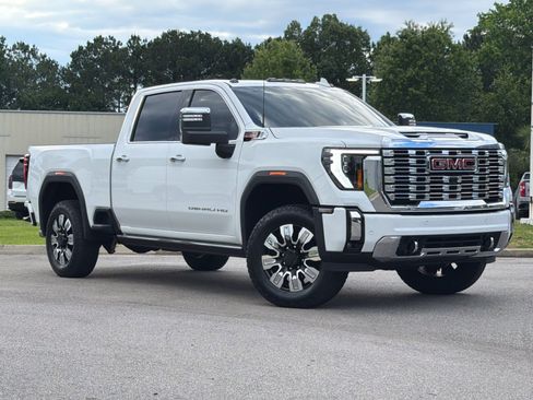 Used 2025 GMC Sierra 2500 Denali w/ Denali Reserve Package AWD/4WD image 2