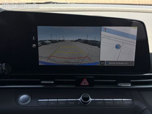 Used 2025 Hyundai Elantra SEL FWD image 19