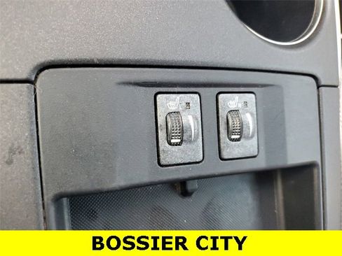 Used 2015 Toyota Camry XSE image 34