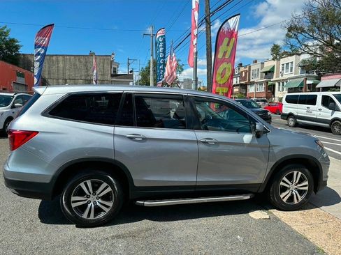 Used 2017 Honda Pilot EX image 4