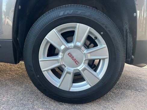 Used 2011 GMC Terrain SLE FWD image 10
