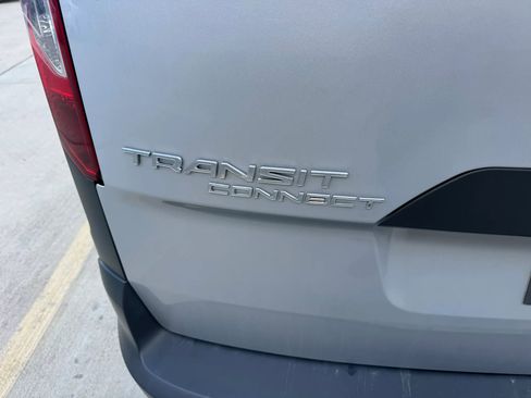 Used 2017 Ford Transit Connect XL image 8