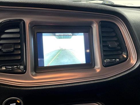 Used 2023 Dodge Challenger SXT image 14