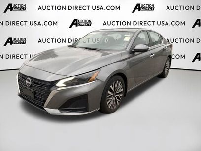 Used 2023 Nissan Altima 2.5 SV