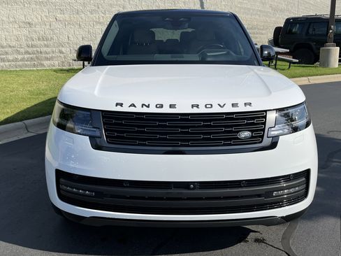 Used 2024 Land Rover Range Rover Long Wheelbase SE AWD/4WD image 9