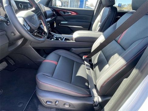 New 2026 Chevrolet Traverse RS image 12