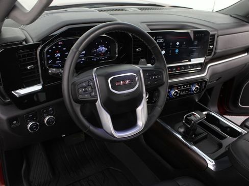 Used 2025 GMC Sierra 1500 SLT w/ SLT Premium Plus Package AWD/4WD image 9