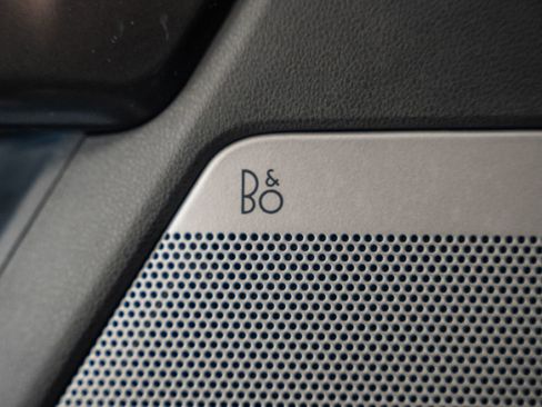 Certified 2021 Ford F150 Lariat w/ Equipment Group 502A High image 46