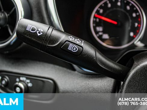Used 2025 Chevrolet Blazer LT FWD image 29