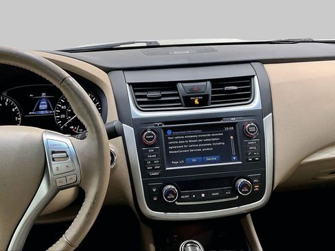Used 2016 Nissan Altima 2.5 SL w/ 2.5 Technology Package FWD image 7