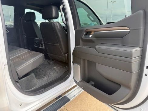 Used 2024 Chevrolet Silverado 1500 High Country w/ High Country Premium Package AWD/4WD image 20