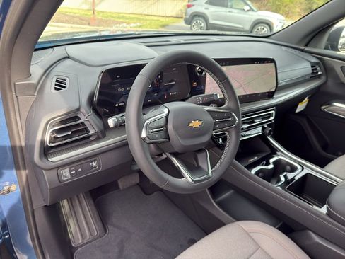 New 2026 Chevrolet Traverse LT w/ Driver Confidence Package FWD image 23