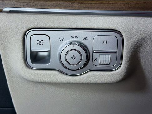 New 2026 Mercedes-Benz GLE 350 4MATIC image 11
