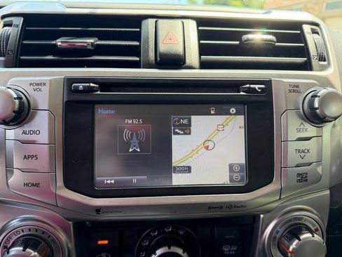 Used 2018 Toyota 4Runner SR5 Premium AWD/4WD image 20