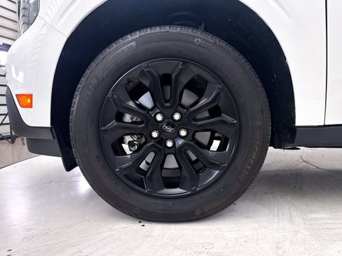 Used 2024 Ford Maverick Lariat w/ Black Appearance Package AWD/4WD image 16