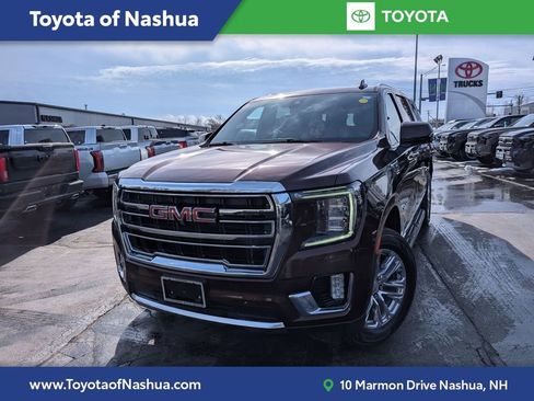 Used 2022 GMC Yukon XL SLT w/ SLT Luxury Package image 1