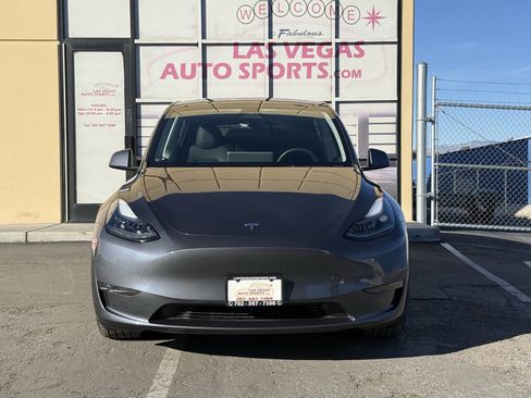 Used 2023 Tesla Model Y Long Range image 3