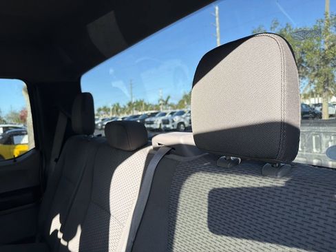 Used 2020 Ford F150 XLT image 11