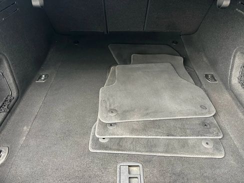 Used 2017 Audi A4 2.0T Premium image 26