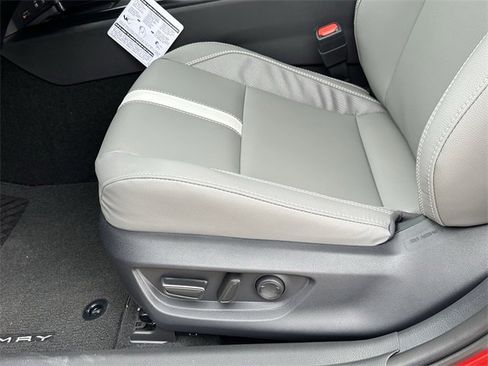 New 2026 Toyota Camry SE w/ Convenience Package image 24