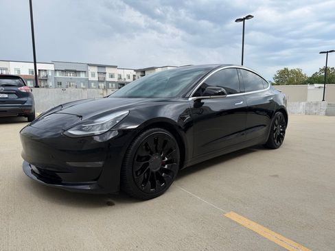 Used 2018 Tesla Model 3 AWD/4WD image 1