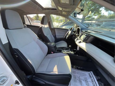 Used 2016 Toyota RAV4 XLE FWD image 23