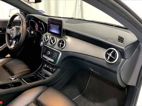 Used 2019 Mercedes-Benz CLA 250 4MATIC image 28
