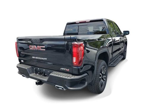 Used 2021 GMC Sierra 1500 AT4 w/ AT4 Preferred Package AWD/4WD image 4