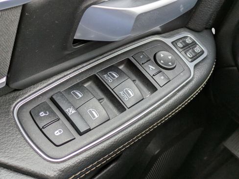 Used 2024 RAM 2500 Big Horn image 27