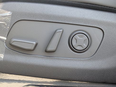 New 2026 Kia Carnival LXS image 27