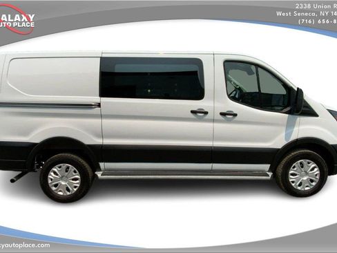 Used 2025 Ford Transit 250 Low Roof w/ Exterior Upgrade Package RWD image 4