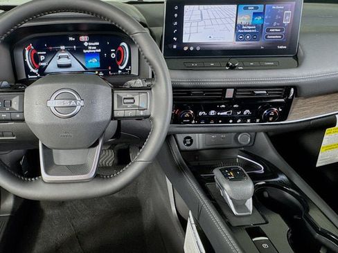 New 2026 Nissan Rogue Platinum w/ Platinum Premium Package AWD/4WD image 11