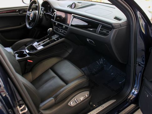 Used 2022 Porsche Macan S image 20