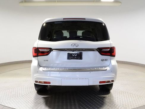 Used 2023 INFINITI QX80 Premium Select w/ All-Season Package AWD/4WD image 9