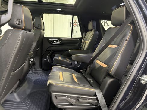 Used 2024 GMC Yukon AT4 w/ Technology Package AWD/4WD image 25
