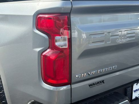 Used 2023 Chevrolet Silverado 1500 LTZ AWD/4WD image 11