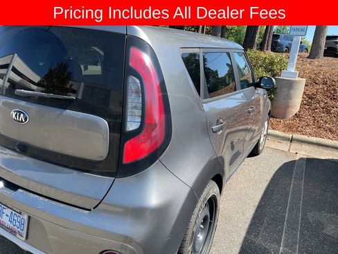 Used 2019 Kia Soul + FWD image 5
