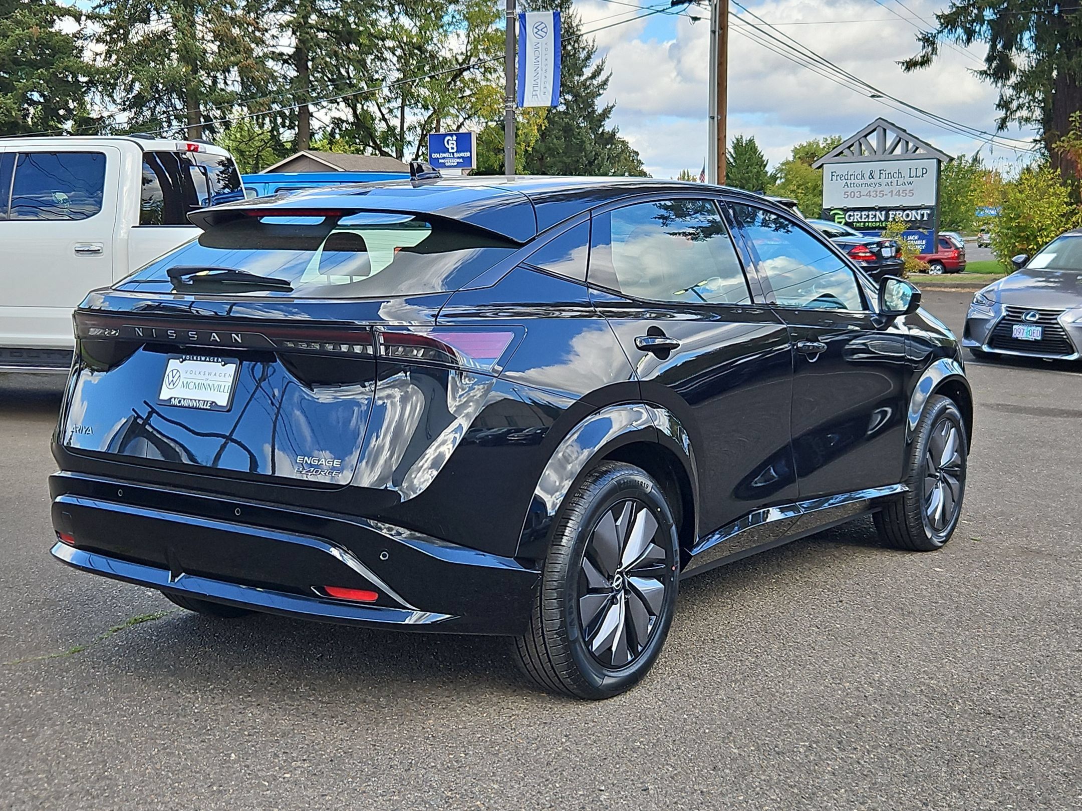 Used 2024 Nissan Ariya AWD image 5