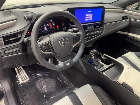 Certified 2023 Lexus ES 350 F Sport w/ Accessory Package (Z2) FWD image 16