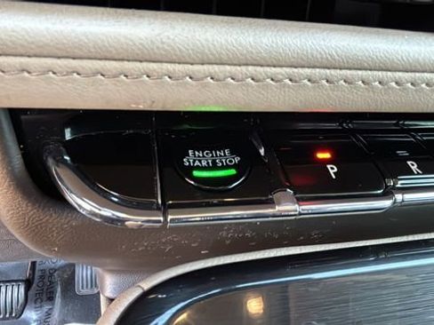 Used 2023 Lincoln Nautilus Standard w/ Premium Package image 28