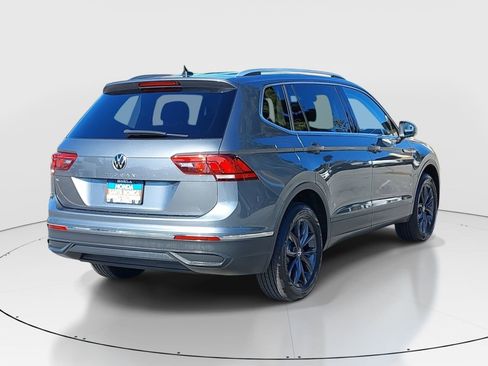 Used 2022 Volkswagen Tiguan SE FWD image 5
