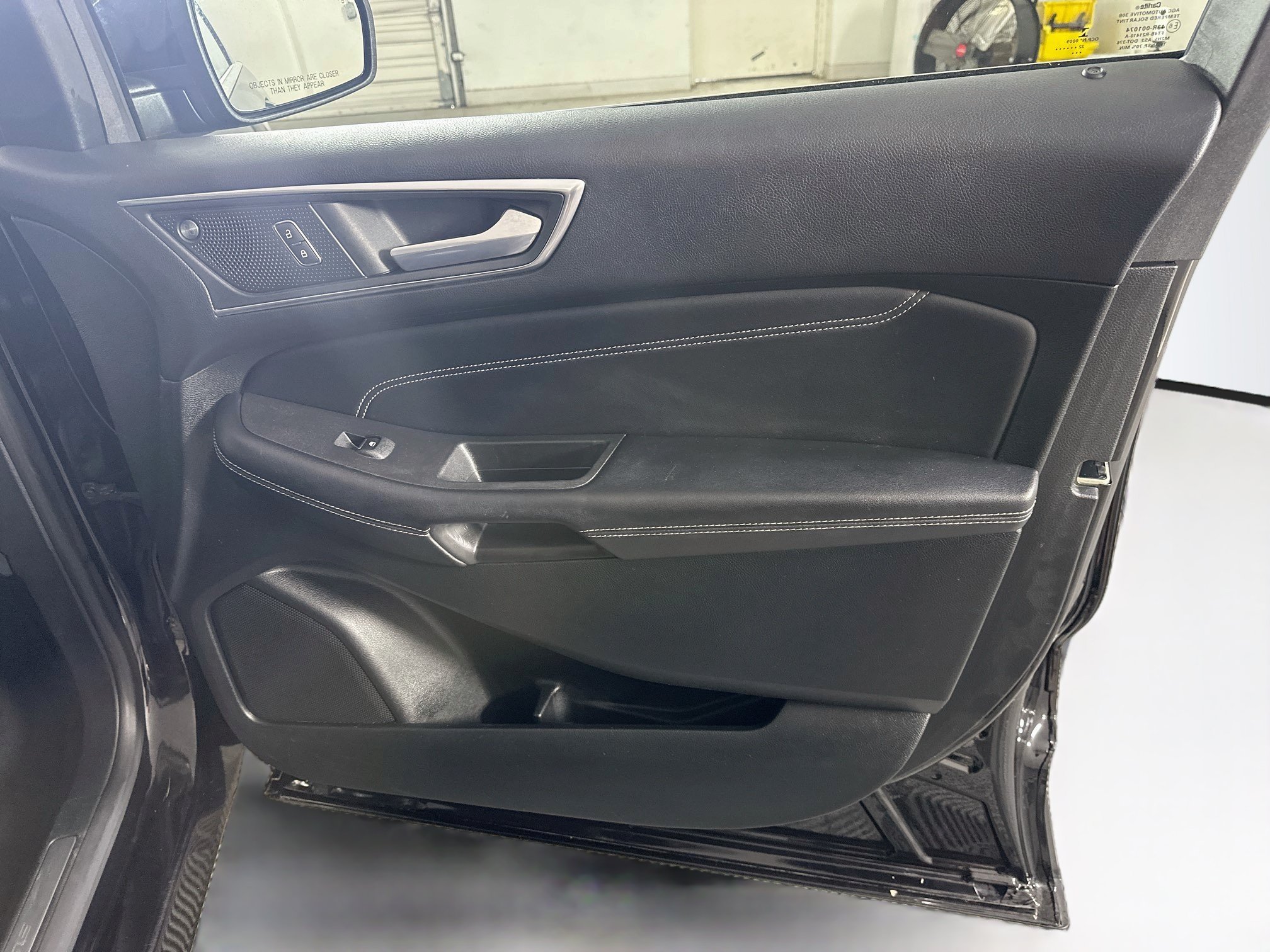 Used 2022 Ford Edge Titanium w/ Equipment Group 301A AWD/4WD image 32